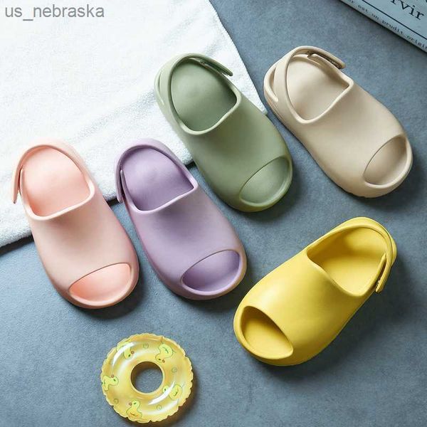 kids sandals baby toddler adults slipon fashion boys girls foam beach summer slides bone resin children lightweight water shoes l230518
kids sandals baby toddler adults slipon fashion boys girls foam beach summer slides bone resin children lightweight water shoes l230518