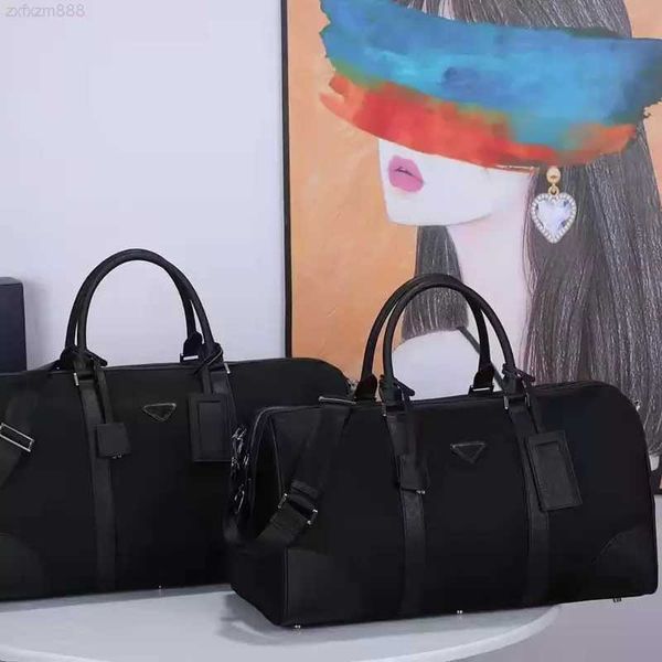 luxury designer duffle bag for men nylon tarp plain print stripes letter travel bags large capacity canvas shoulder oxford crossbody luggage
luxury designer duffle bag for men nylon tarp plain print stripes letter travel bags large capacity canvas shoulder oxford crossbody luggage