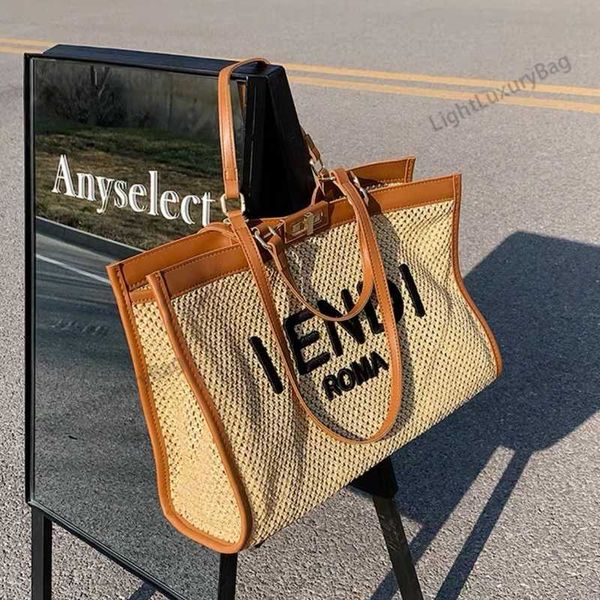 luxury brand women bag new summer beach tote bags knitting hollow out high capacity shoulder bag classic button straw purse
luxury brand women bag new summer beach tote bags knitting hollow out high capacity shoulder bag classic button straw purse