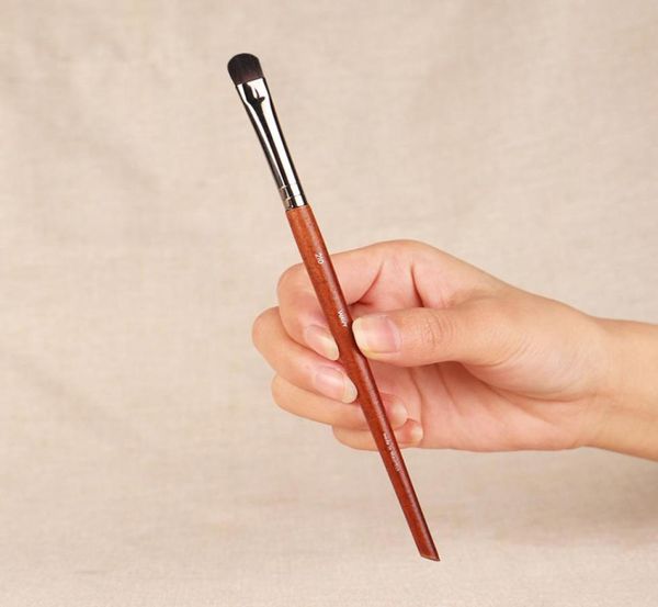 round shader brush small 210 dense detailed eye shadow smokey liner makeup brush beauty cosmetics tool6524615
round shader brush small 210 dense detailed eye shadow smokey liner makeup brush beauty cosmetics tool6524615