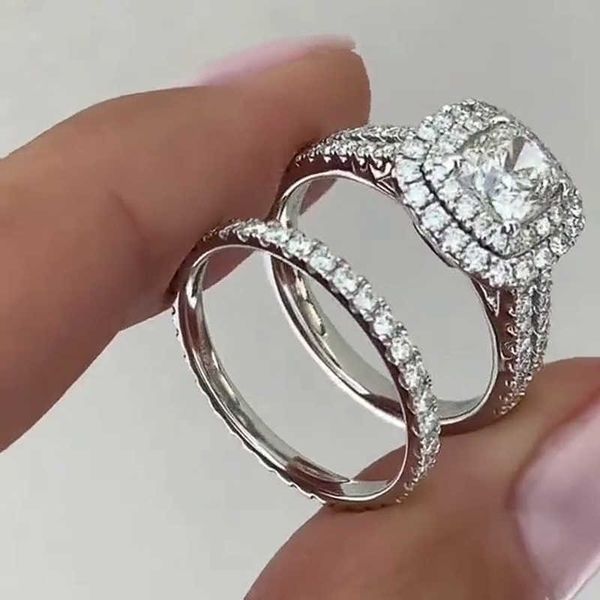 solitaire ring huitan trendy women wedding rings silver color sparkling cubic zirconia temperament elegant bridal marriage engagement jewelr, Golden;silver
solitaire ring huitan trendy women wedding rings silver color sparkling cubic zirconia temperament elegant bridal marriage engagement jewelr, Golden;silver