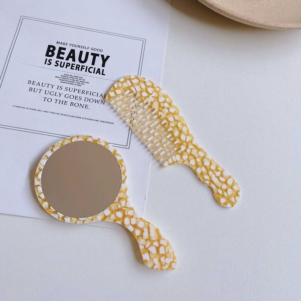 makeup tools new design beauty cosmetic mini hand held mirror comb set convenient vintage acetate marble comb makeup mirror for women girls
makeup tools new design beauty cosmetic mini hand held mirror comb set convenient vintage acetate marble comb makeup mirror for women girls