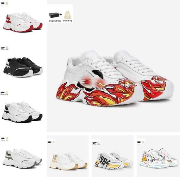 new custom sneakers 2023 dg-daymaster sneakers shoes men white black with graffiti calfskin nappa man runner sports super-flex rubber sole c
new custom sneakers 2023 dg-daymaster sneakers shoes men white black with graffiti calfskin nappa man runner sports super-flex rubber sole c