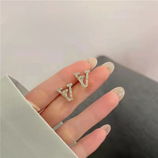 luxury women 18k gold plated designer ear stud earrings brand designers geometry letters crystal rhinestone earring wedding party jewerlry c, Golden;silver
luxury women 18k gold plated designer ear stud earrings brand designers geometry letters crystal rhinestone earring wedding party jewerlry c, Golden;silver