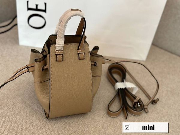 mirror quality bags tote women leather saddle messenger fashion lightweight handbag shoulder brown brand designer bag crossbody female purse
mirror quality bags tote women leather saddle messenger fashion lightweight handbag shoulder brown brand designer bag crossbody female purse