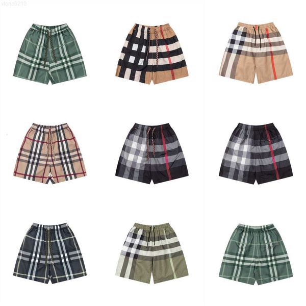 23 early spring checkered striped shorts for men and women's same style couple's simple and versatile beach pants capris, White;black
23 early spring checkered striped shorts for men and women's same style couple's simple and versatile beach pants capris, White;black