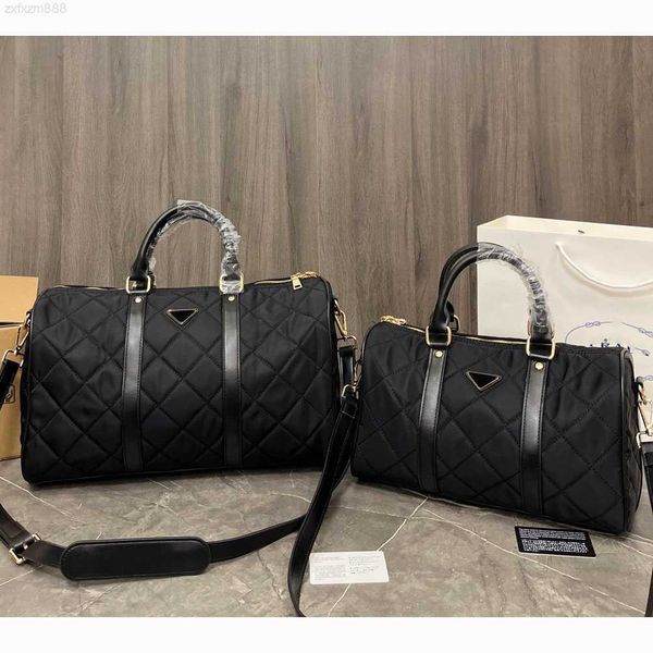 quality men fashion duffle bag triple black nylon travel bags mens handle luggage gentleman business tote with shoulder strap
quality men fashion duffle bag triple black nylon travel bags mens handle luggage gentleman business tote with shoulder strap
