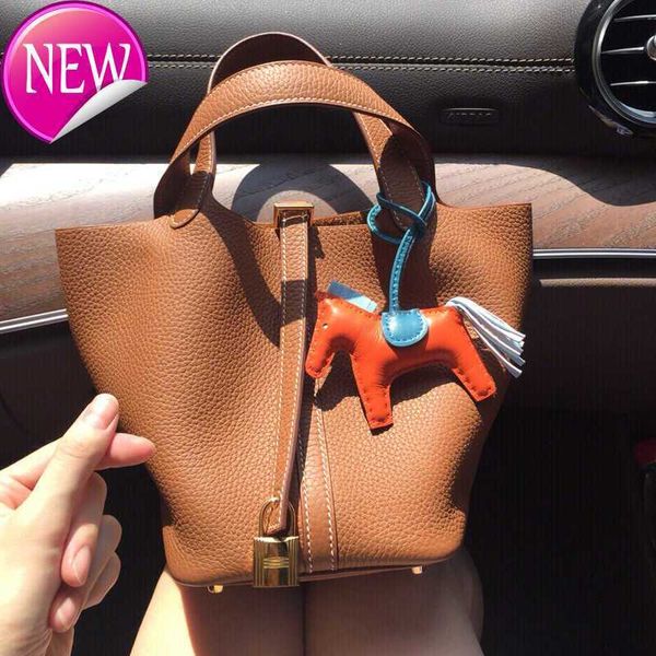 vegetable basket bags picotin lock female genuine leather 2021 first layer cowhide handbag large capacity bucket bag brand tote luxur3gdh
vegetable basket bags picotin lock female genuine leather 2021 first layer cowhide handbag large capacity bucket bag brand tote luxur3gdh