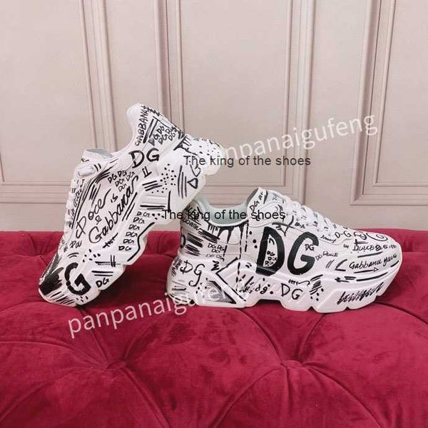 dg.5862sneakers beige men women casual shoes trainers vintage luxury ladies shoe designer fashion design size35-45, Black
dg.5862sneakers beige men women casual shoes trainers vintage luxury ladies shoe designer fashion design size35-45, Black