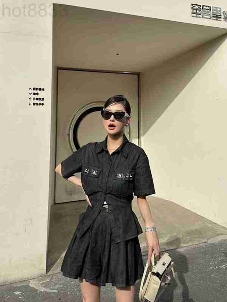 two piece dress designer 2023 spring/summer new elastic waist tight denim short sleeve shirt pressed pleated pocket letter chain set 8jsf, White
two piece dress designer 2023 spring/summer new elastic waist tight denim short sleeve shirt pressed pleated pocket letter chain set 8jsf, White