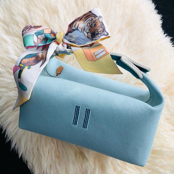 2size women wash pouch cosmetic bags luxury shoulder canvas make up toiletry baguette bag cross body men designer clutch pochette tote bags
2size women wash pouch cosmetic bags luxury shoulder canvas make up toiletry baguette bag cross body men designer clutch pochette tote bags