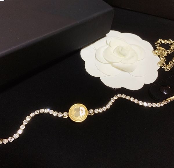 women's classic necklace designer jewelry necklace women's gorgeous fashion atmosphere jewelry necklace wedding gift box, Silver
women's classic necklace designer jewelry necklace women's gorgeous fashion atmosphere jewelry necklace wedding gift box, Silver