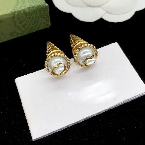 luxury style g letter women designer studs titanium steel fashion couple earrings without box, Golden;silver
luxury style g letter women designer studs titanium steel fashion couple earrings without box, Golden;silver