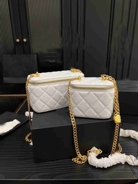 fragrant mouth red bag shoulder fashion necessary for lovely girls beautiful upper body this texture fairy is worth owning
fragrant mouth red bag shoulder fashion necessary for lovely girls beautiful upper body this texture fairy is worth owning