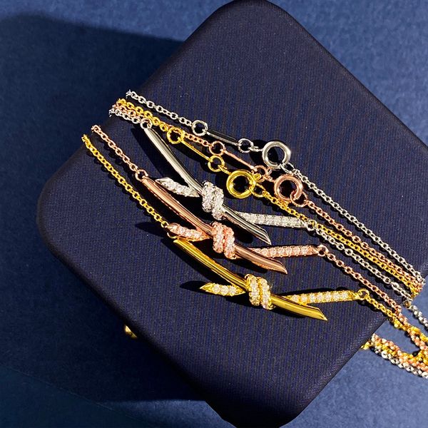 women men luxury designer necklace chain fashion jewelry black white p triangle pendant party silver hip hop punk men necklaces names statem
women men luxury designer necklace chain fashion jewelry black white p triangle pendant party silver hip hop punk men necklaces names statem