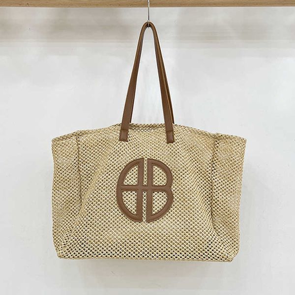 beach bags hollow out handmade knitting tote bag large capacity luxury designer purses for women new shoulder casual 230530
beach bags hollow out handmade knitting tote bag large capacity luxury designer purses for women new shoulder casual 230530