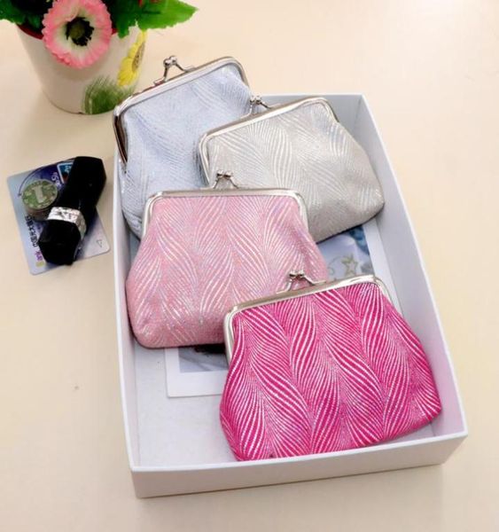 women cotton hasp coin purse ladies wallet short card holder retro shiny clip makeup bag female children change purse pouch6599841, Red;black
women cotton hasp coin purse ladies wallet short card holder retro shiny clip makeup bag female children change purse pouch6599841, Red;black