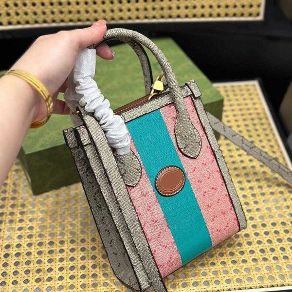 mini tote women designer bag luxurys handbag embroidery shoulder bags lady vintage high-capacity crossbody bags 230524
mini tote women designer bag luxurys handbag embroidery shoulder bags lady vintage high-capacity crossbody bags 230524