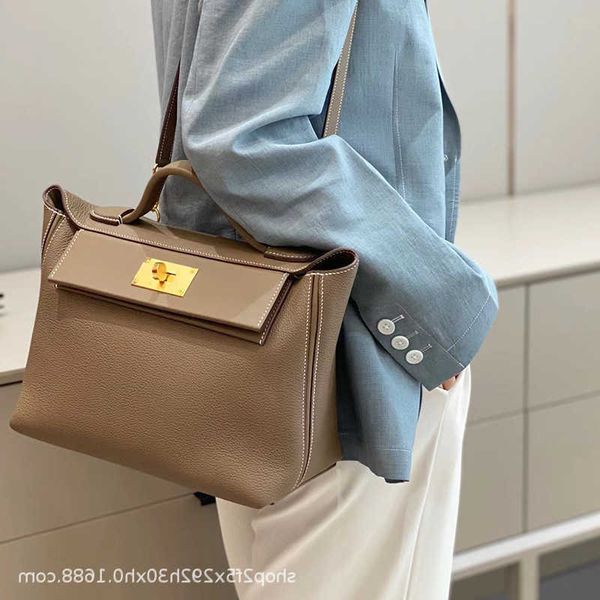 original leather hemrres 2424 kelys tote bags online store first layer cowhide womens bag handmade wax thread handbag family dumpling sing w
original leather hemrres 2424 kelys tote bags online store first layer cowhide womens bag handmade wax thread handbag family dumpling sing w