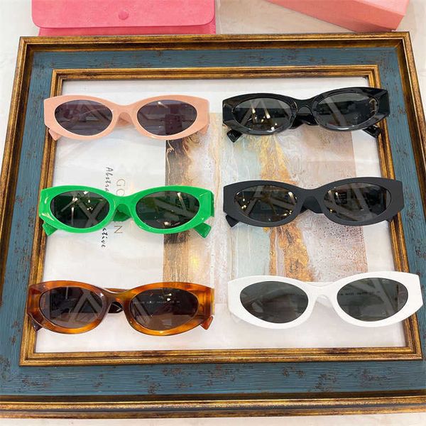 miujia's new plate cat's eye versatile ins same style wind mesh red sunglasses mu11ws, White;black
miujia's new plate cat's eye versatile ins same style wind mesh red sunglasses mu11ws, White;black