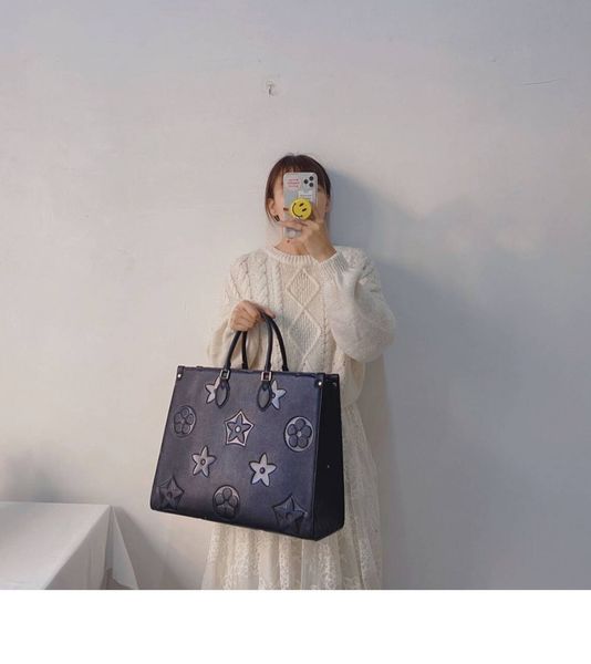 onthego large capacity totes fashion sac femme leather designers bag shoulder bags women handbag handle lady shopping bag female tote backpa
onthego large capacity totes fashion sac femme leather designers bag shoulder bags women handbag handle lady shopping bag female tote backpa