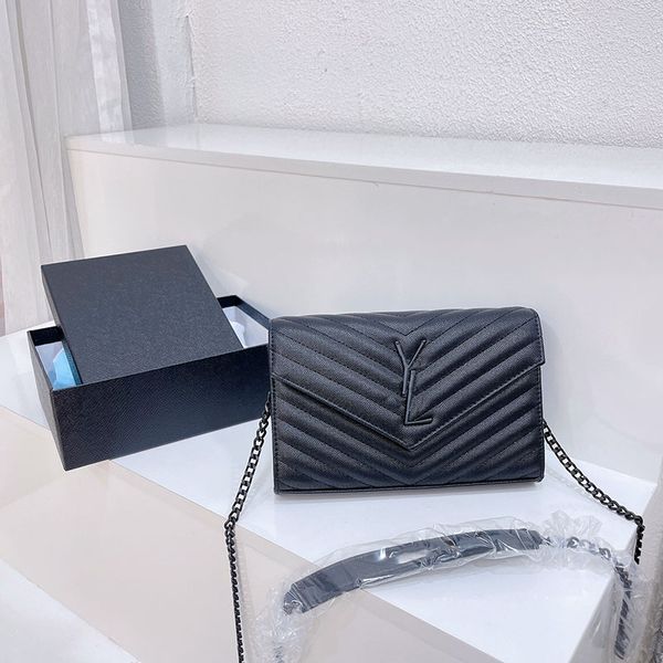designer envelope bag shoulder bags black logo design wallet purse original box caviar lambskin cross body metal chain good grade quality ha
designer envelope bag shoulder bags black logo design wallet purse original box caviar lambskin cross body metal chain good grade quality ha