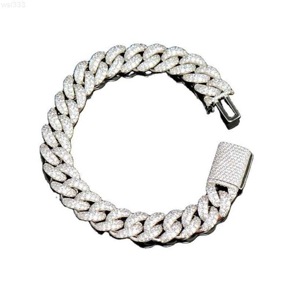 925 silver gold plated moissanite hip hop jewelry 12mm moissanite diamond iced out cuban link bracelet
925 silver gold plated moissanite hip hop jewelry 12mm moissanite diamond iced out cuban link bracelet