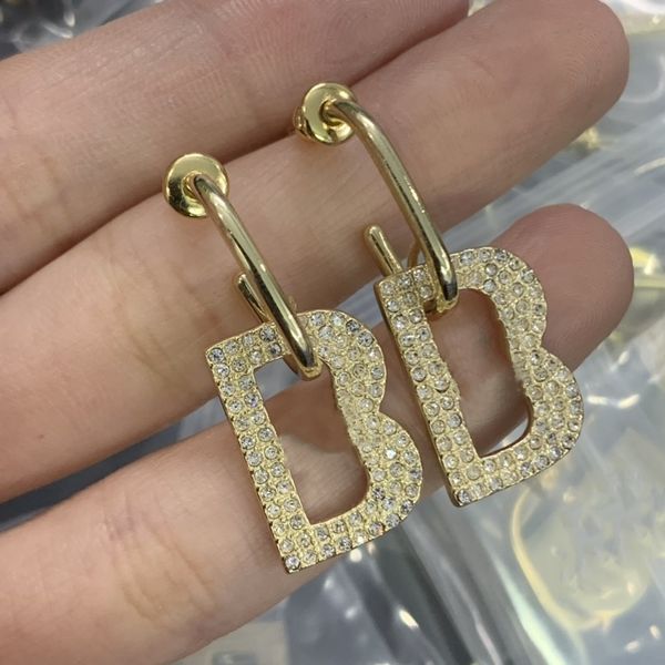 fashion stud earrings europe america wild b earring party wedding balencaigasity lovers gift engagement luxury designer jewelry kb1i, Golden;silver
fashion stud earrings europe america wild b earring party wedding balencaigasity lovers gift engagement luxury designer jewelry kb1i, Golden;silver