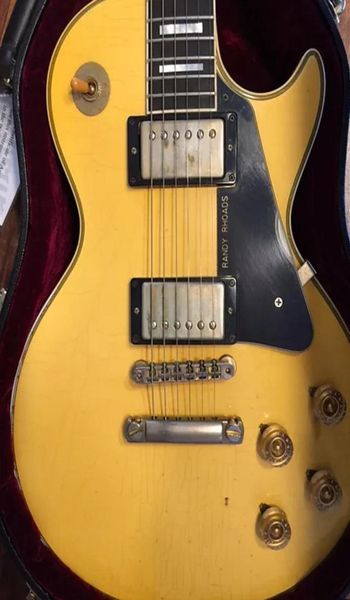rare heavy relic randy rhoads 1974 antique cream yellow electric guitar ebony fretboard little pin bridge one piece neck small d4100271
rare heavy relic randy rhoads 1974 antique cream yellow electric guitar ebony fretboard little pin bridge one piece neck small d4100271