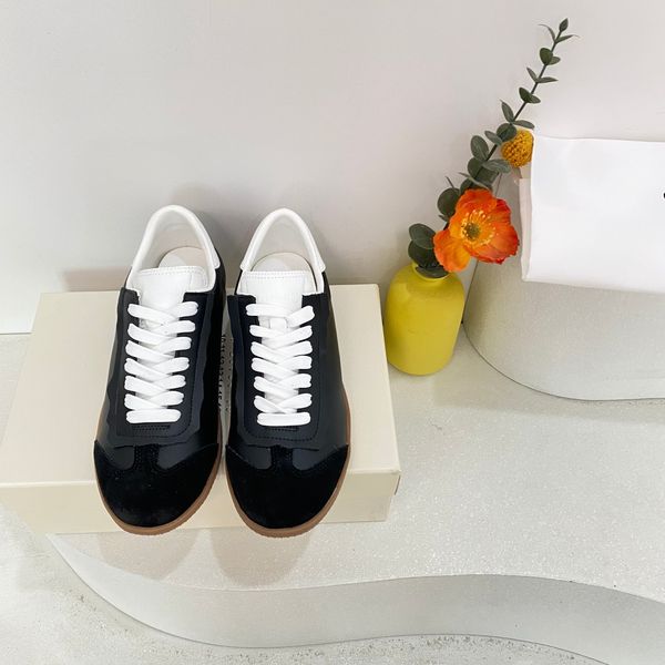 designer women's sports shoes retro style flat bottom lightweight casual fashion walking shoes 2023 new classic women's shoes
designer women's sports shoes retro style flat bottom lightweight casual fashion walking shoes 2023 new classic women's shoes