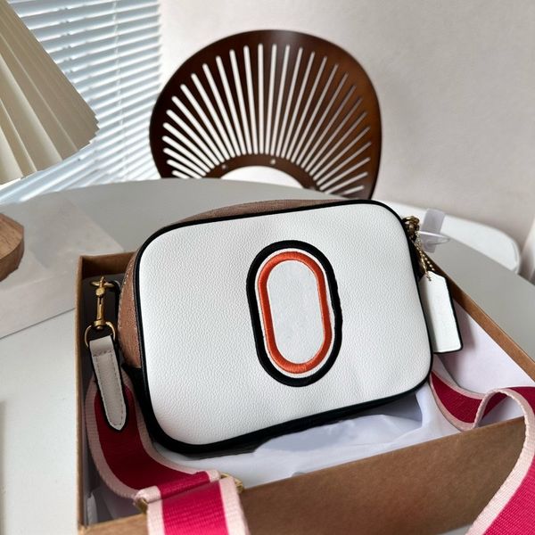 new women's one shoulder bag designer handbag genuine leather crossbody bags fashion casual two-color camera bag classic letter bag col
new women's one shoulder bag designer handbag genuine leather crossbody bags fashion casual two-color camera bag classic letter bag col