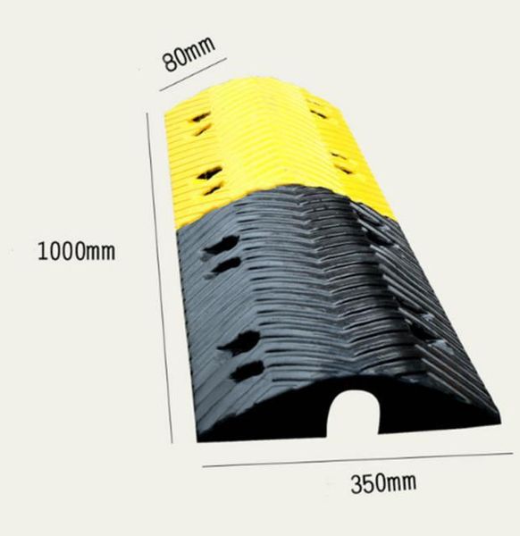 speed bump thickened rubber single line groove highway ramp board car parking slope buffer zone5463571
speed bump thickened rubber single line groove highway ramp board car parking slope buffer zone5463571