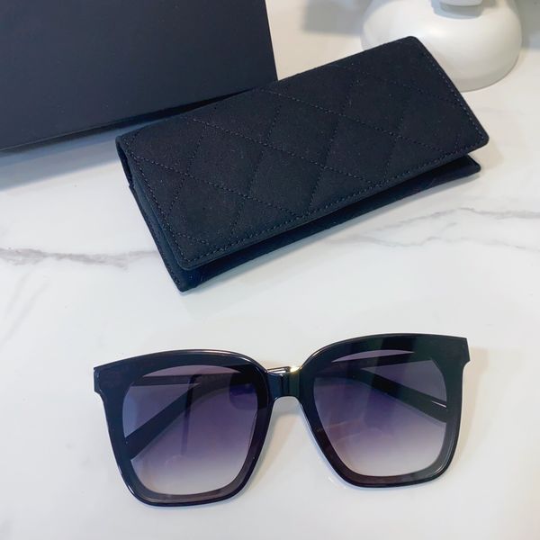 luxury brand designer sunglasses for women fashion gradual color retro sun glasses beach lady summer style sunglasses female famous uv400 wi, White;black
luxury brand designer sunglasses for women fashion gradual color retro sun glasses beach lady summer style sunglasses female famous uv400 wi, White;black