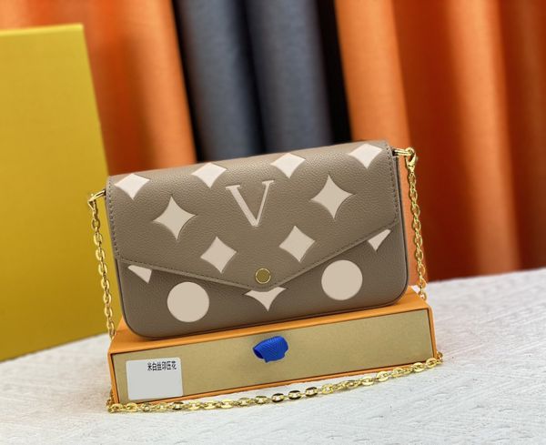 designer womens shoulder bag luxury pochette felicie handbags embossed flowers letters empreinte leather chain evening bags ladies mini fash
designer womens shoulder bag luxury pochette felicie handbags embossed flowers letters empreinte leather chain evening bags ladies mini fash