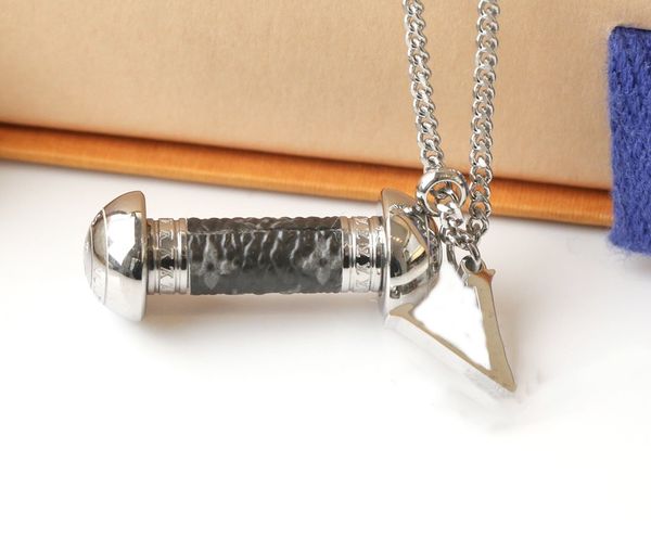 designer design letter necklace charm fashion women men's necklace fashion and atmosphere jewelry party gift box, Silver
designer design letter necklace charm fashion women men's necklace fashion and atmosphere jewelry party gift box, Silver