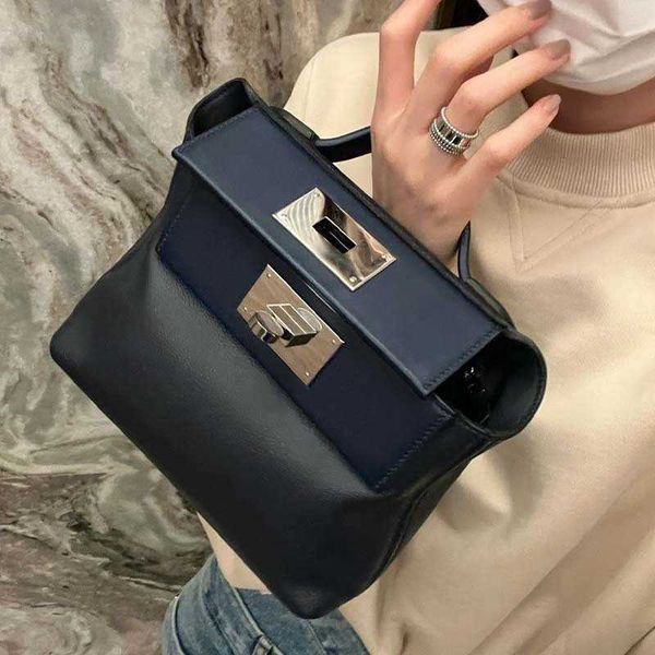 original leather h home 2424 kelys tote bags online store womens bag 2023 new carrie 2424mini layer cowhide dumpling wing portable one with
original leather h home 2424 kelys tote bags online store womens bag 2023 new carrie 2424mini layer cowhide dumpling wing portable one with
