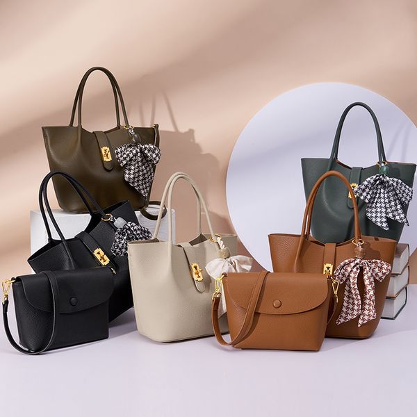 2023 fashion casual tote two in one chp-8329 commuter totes designer luxury womens shoulder bags women crossbody bag high-quality genuine le
2023 fashion casual tote two in one chp-8329 commuter totes designer luxury womens shoulder bags women crossbody bag high-quality genuine le