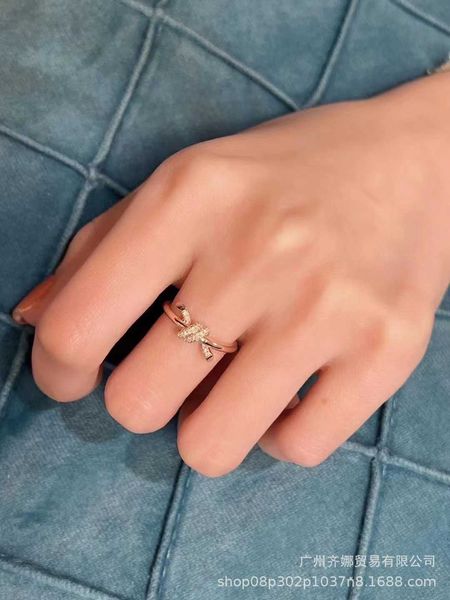 original new v gold tiffay knot ring women's valley ailing same style 18k rose diamond high tech craft w64g, Silver
original new v gold tiffay knot ring women's valley ailing same style 18k rose diamond high tech craft w64g, Silver