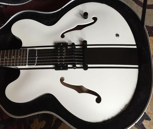 rare es 333 tom delonge signature semi hollow body white black stripe jazz electric guitar black body binding single pickup blac9214348
rare es 333 tom delonge signature semi hollow body white black stripe jazz electric guitar black body binding single pickup blac9214348