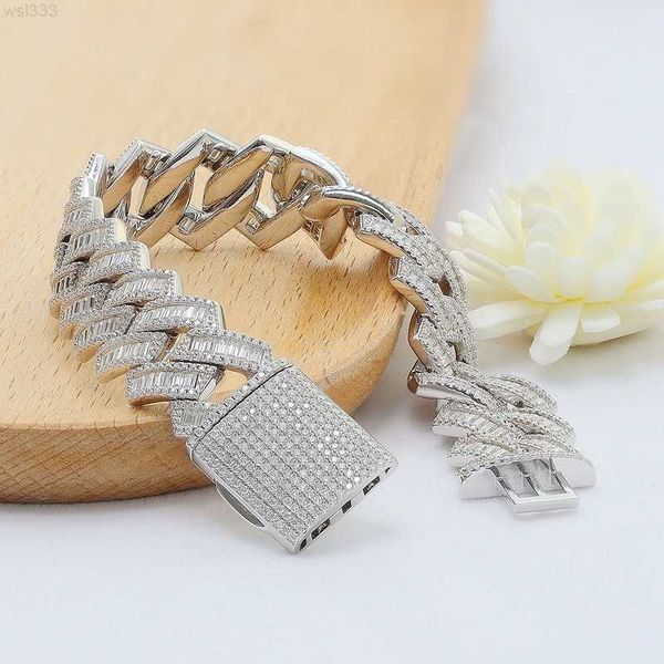 hip hop jewelry 18mm fully vvs baguette moissanite diamond silver men cuban bracelet iced out miami cuban link chain
hip hop jewelry 18mm fully vvs baguette moissanite diamond silver men cuban bracelet iced out miami cuban link chain