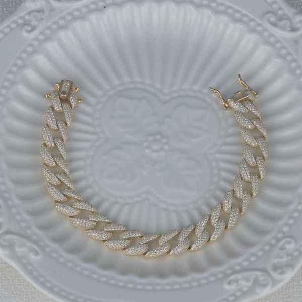 hip hop bracelet cuban link bracelet 925 silver iced out vvs moissanite gold plated cuban link bracelet for men women
hip hop bracelet cuban link bracelet 925 silver iced out vvs moissanite gold plated cuban link bracelet for men women