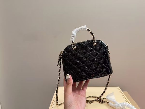 tote handbag thick chain crossbody bags women handbags purse patent leather gold chain shell bag
tote handbag thick chain crossbody bags women handbags purse patent leather gold chain shell bag