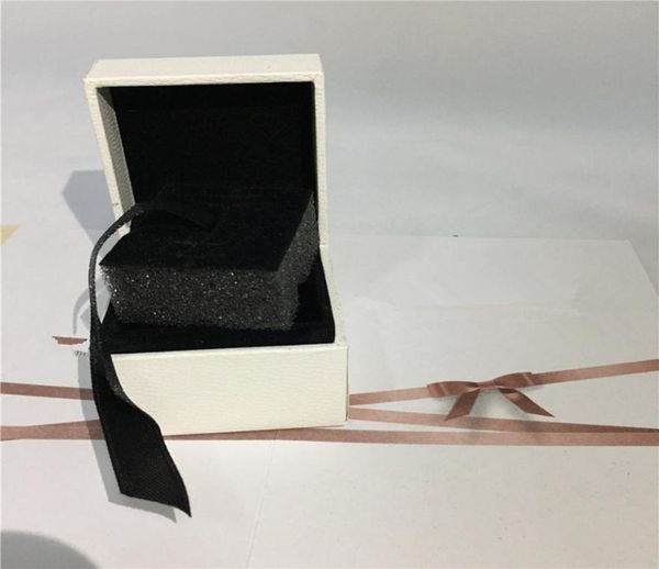 flat sponge inside white paper box european style for pandora ring earrings pendant dangle size 5x5x4cm8299246, Black;white
flat sponge inside white paper box european style for pandora ring earrings pendant dangle size 5x5x4cm8299246, Black;white