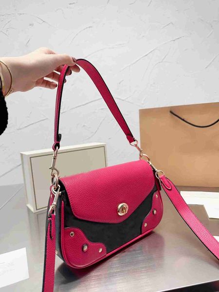 classic designer bag shoulder tote the same details built-in multi-function external open pocket
classic designer bag shoulder tote the same details built-in multi-function external open pocket