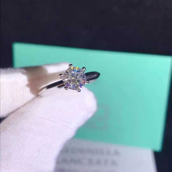designer new tiffay s925 sterling silver six-claw ring female mo sangshi wedding simple fashion net red ornament
designer new tiffay s925 sterling silver six-claw ring female mo sangshi wedding simple fashion net red ornament