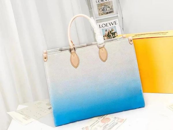 summer multicolor gradient totes bag onthego spring in the city tote bags sunrise pastel monograms tie dye handlebag luxury women designer c
summer multicolor gradient totes bag onthego spring in the city tote bags sunrise pastel monograms tie dye handlebag luxury women designer c