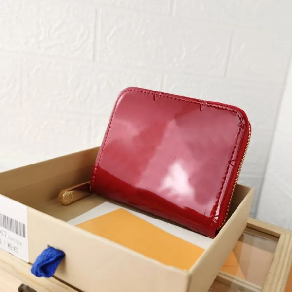 3a designer zipper wallet sarah women men wallets key card coin holders purses mm60067 patent leather mini pochette clutch bags with box 11x, Red;black
3a designer zipper wallet sarah women men wallets key card coin holders purses mm60067 patent leather mini pochette clutch bags with box 11x, Red;black