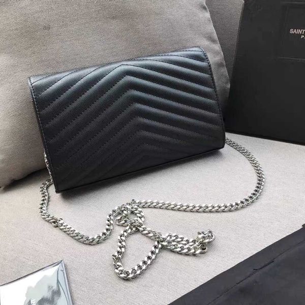 designer shoulder bag leather clutch bags woman chain purse fashion lady genuine cowhide handbag flap cross body handbags sacoche satchel am
designer shoulder bag leather clutch bags woman chain purse fashion lady genuine cowhide handbag flap cross body handbags sacoche satchel am