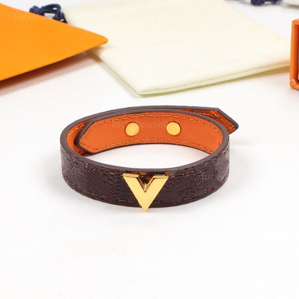 new charm bracelet titanium steel letter bracelet designer new enamel womens jewelry bracelet fashion new stainless steel rose gold womens j, Golden;silver
new charm bracelet titanium steel letter bracelet designer new enamel womens jewelry bracelet fashion new stainless steel rose gold womens j, Golden;silver
