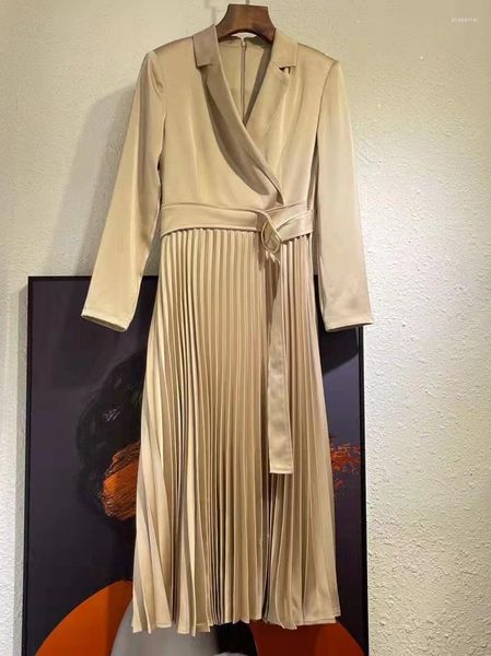 casual dresses one piece dress 2023 spring autumn style women notched collar ring deco long sleeve mid-calf length pleated vestidos, Black;gray
casual dresses one piece dress 2023 spring autumn style women notched collar ring deco long sleeve mid-calf length pleated vestidos, Black;gray